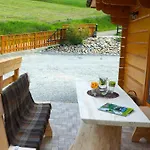 In Apsze Ni Ne With Balcony Apartment *