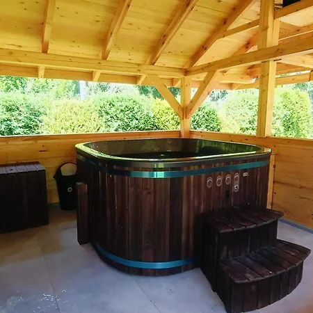 In Apsze Ni Ne With Balcony Appartamento